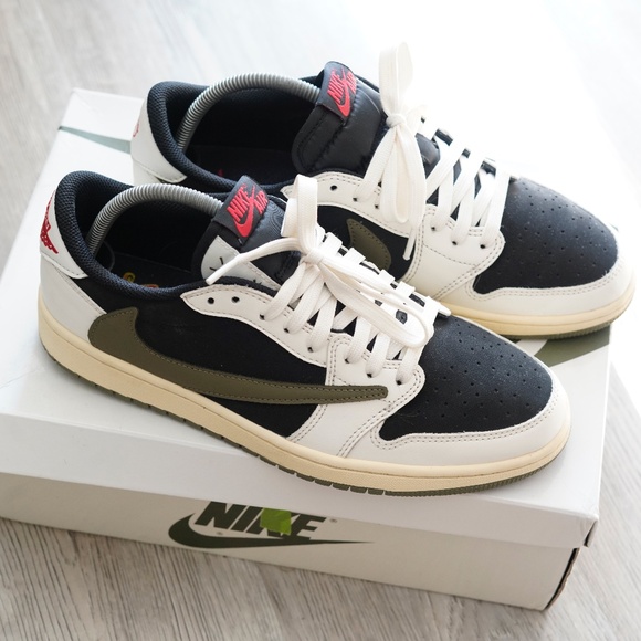 Jordan 1 Retro Low OG Travis Scott Olive - Picture 2 of 7